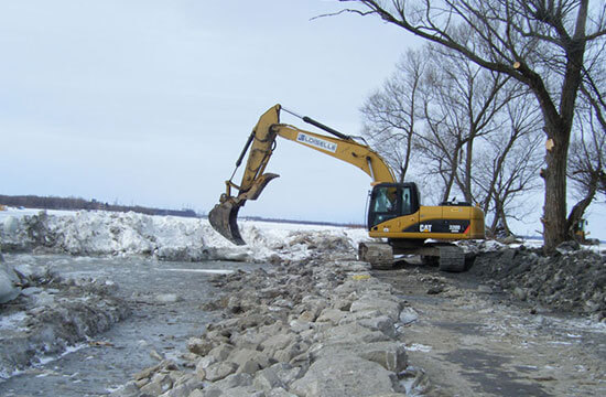 Construction of seawall to protect the Îles-de-la-Paix against erosion